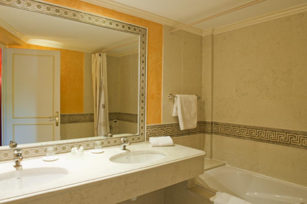 Hotel Restaurant Palais Cardinal Saint-Emilion Bilik gambar
